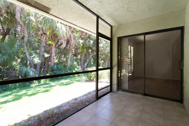 470 Hardwood Place, Boca Raton, FL 33431