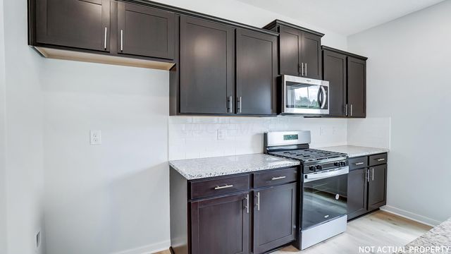 218 Vine Grove Drive, Circleville, OH 43113