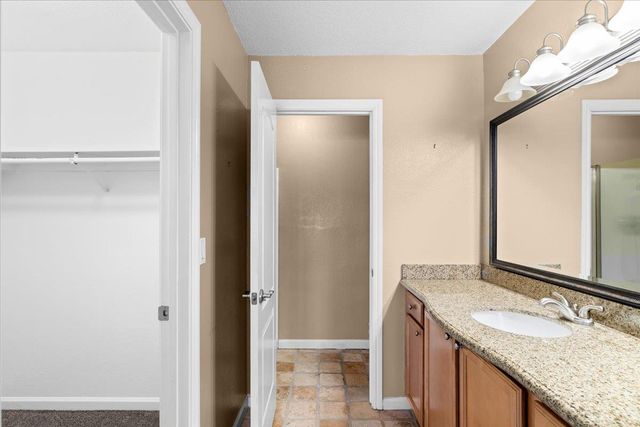 4064 Elmo Loop, Modesto, CA 95356