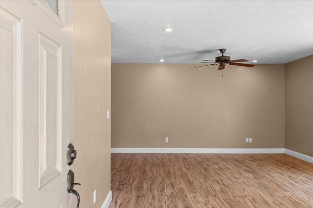 4064 Elmo Loop, Modesto, CA 95356