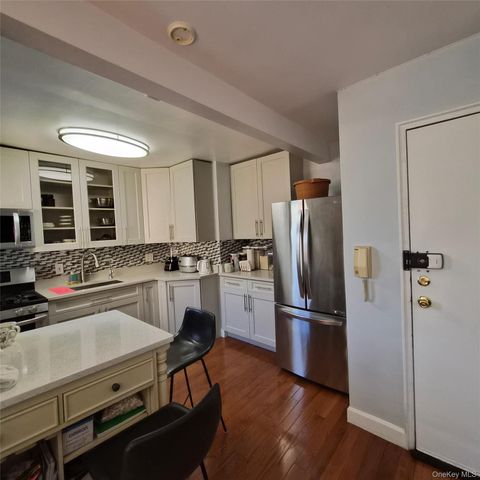 46-41 215 Street 2B, Bayside, NY 11361