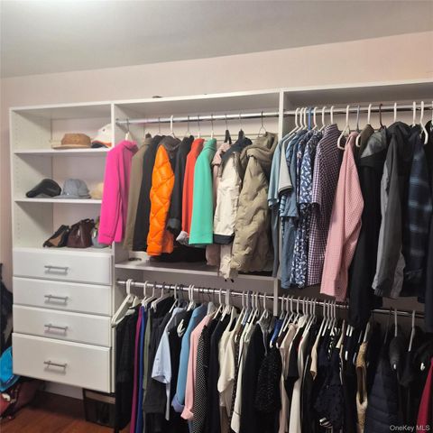 46-41 215 Street 2B, Bayside, NY 11361