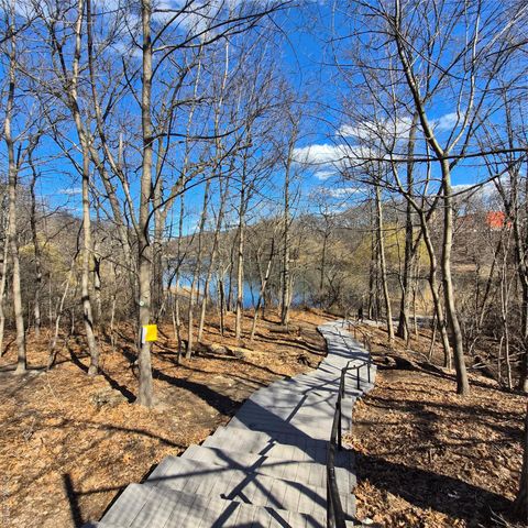 46-41 215 Street 2B, Bayside, NY 11361