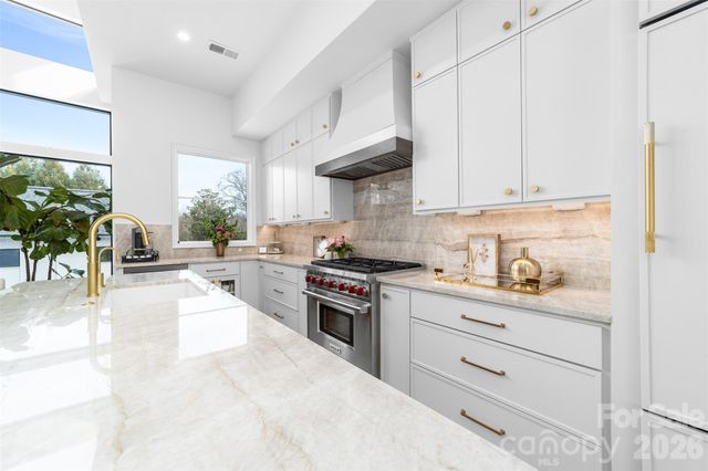 419 South Street 32, Davidson, NC 28036