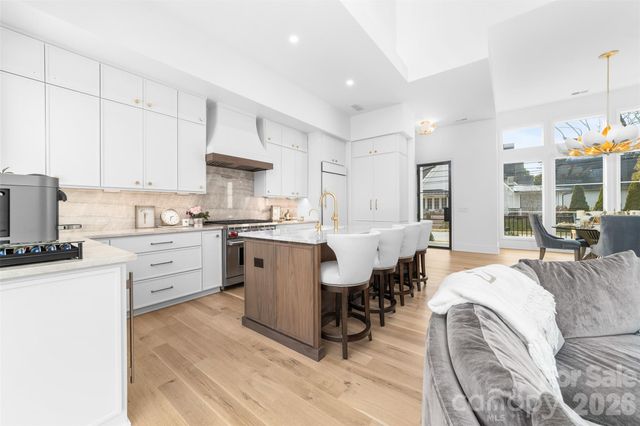 419 South Street 32, Davidson, NC 28036