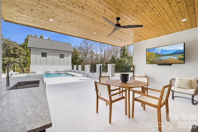 419 South Street 32, Davidson, NC 28036