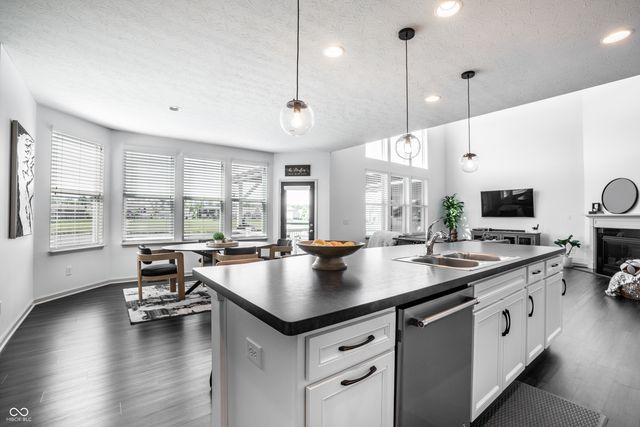 5597 Pecan Court, Noblesville, IN 46062