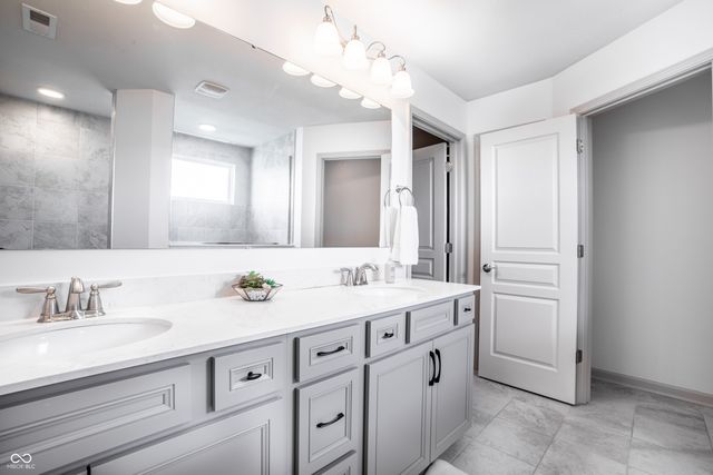 5597 Pecan Court, Noblesville, IN 46062