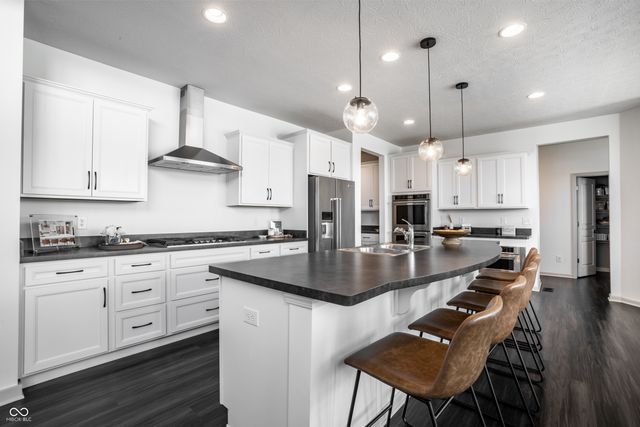 5597 Pecan Court, Noblesville, IN 46062
