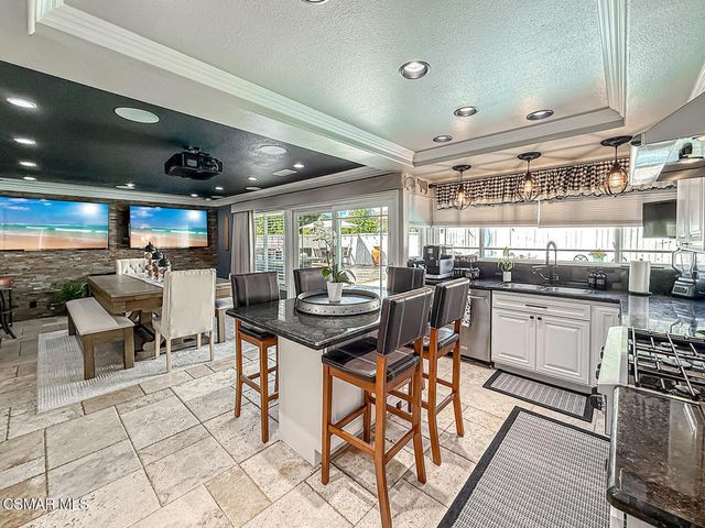 371 Havenside Avenue, Newbury Park, CA 91320