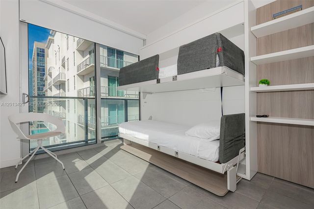 227 NE 2nd St 2206, Miami, FL 33132