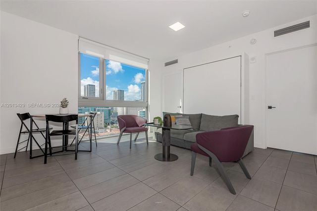 227 NE 2nd St 2206, Miami, FL 33132