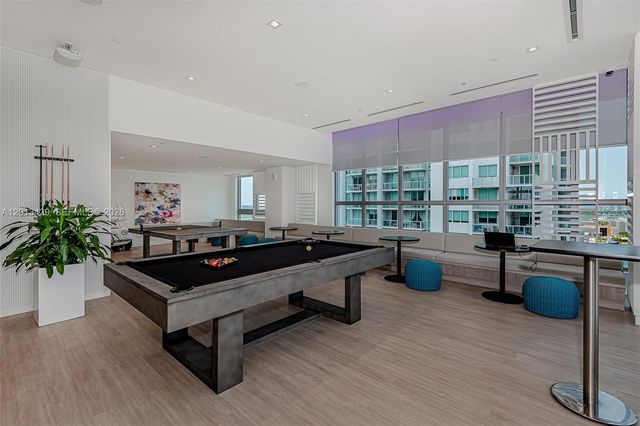 227 NE 2nd St 2206, Miami, FL 33132