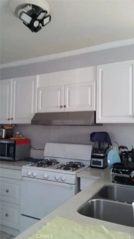 22438 Claretta, Hawaiian Gardens, CA 90716