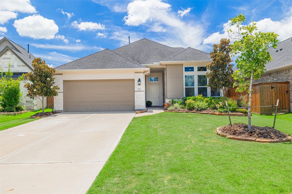 920 Lunar View Court, Katy, TX 77493