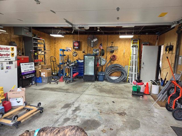N51W15819 Fair Oak PARKWAY, Menomonee Falls, WI 53051