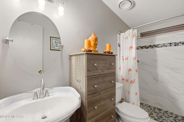 792 W Laguna Street, Tucson, AZ 85705