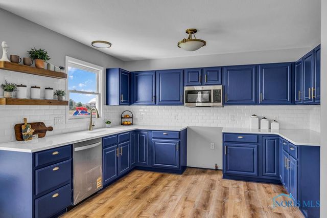 14701 Dexter Falls Road, Perrysburg, OH 43551