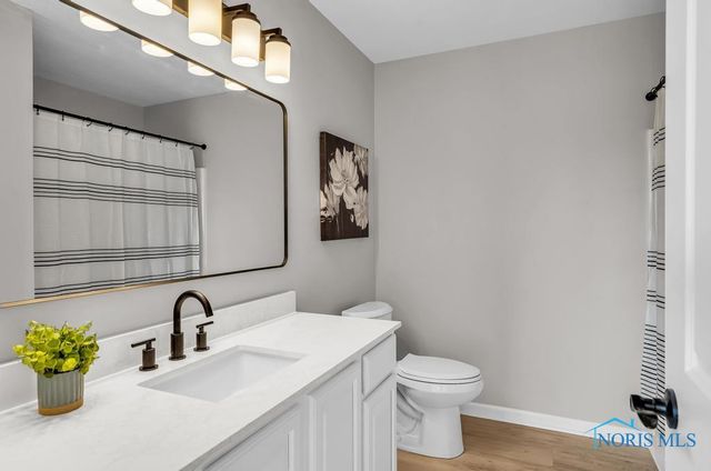 14701 Dexter Falls Road, Perrysburg, OH 43551