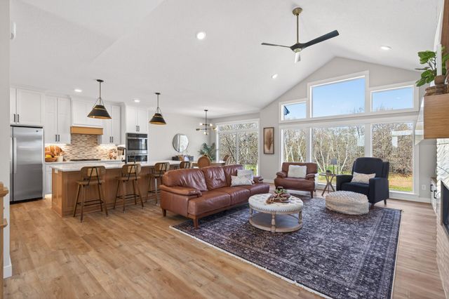 20718 Tamarack Street NW, Oak Grove, MN 55011