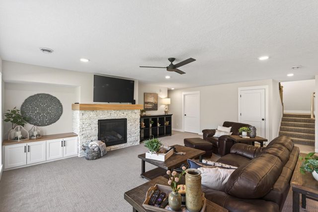 20718 Tamarack Street NW, Oak Grove, MN 55011