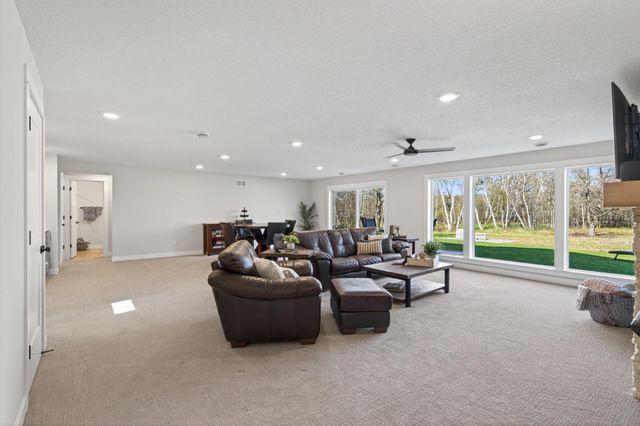 20718 Tamarack Street NW, Oak Grove, MN 55011