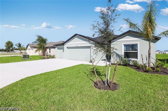 4085 Caracalla WAY, North Fort Myers, FL 33917