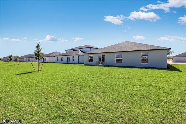 4085 Caracalla WAY, North Fort Myers, FL 33917