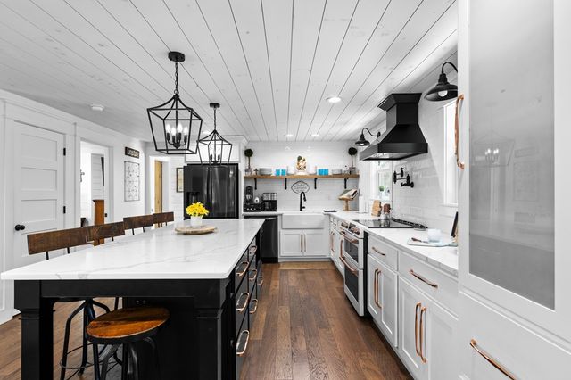 74 Valley Drive, Ellijay, GA 30536
