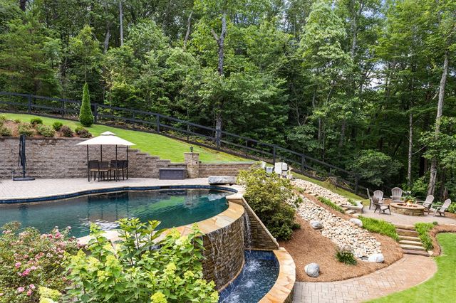 74 Valley Drive, Ellijay, GA 30536