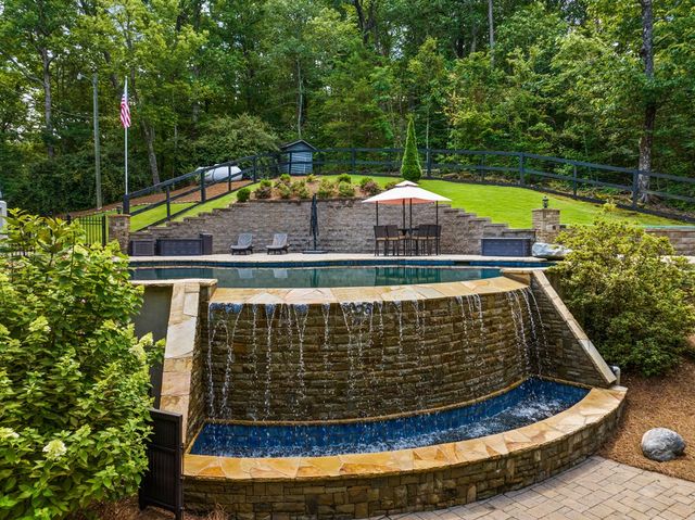 74 Valley Drive, Ellijay, GA 30536