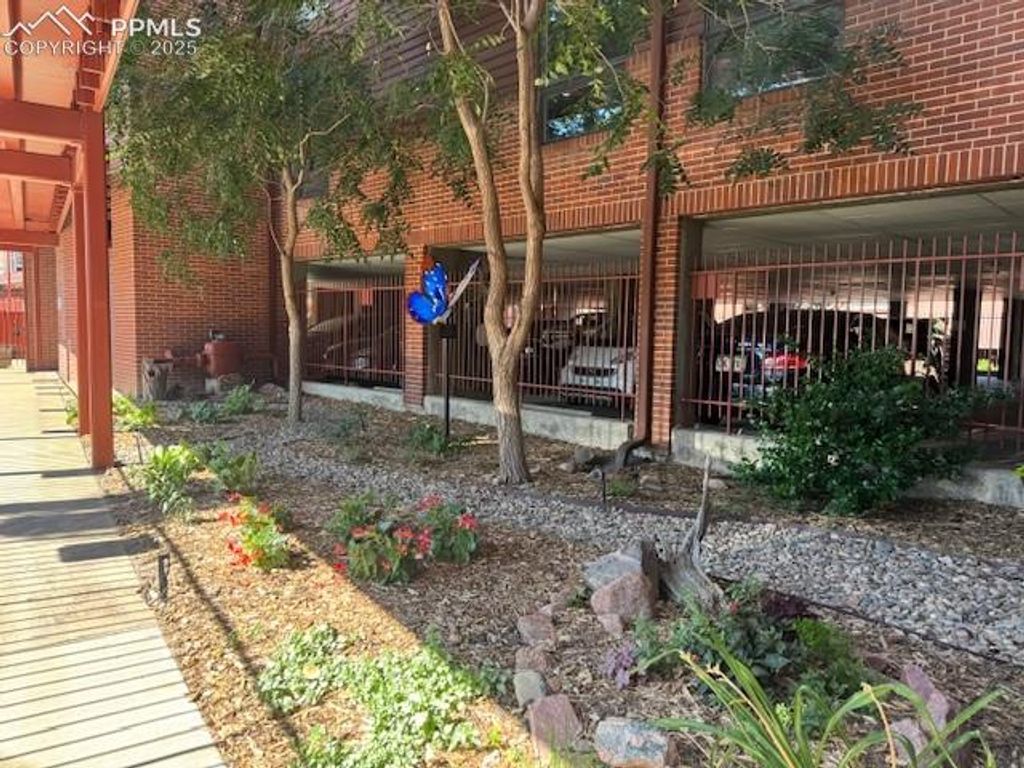 31 W Boulder Street, Colorado Springs, CO 80903 — photo 3