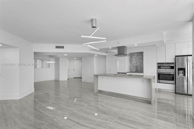 21055 Yacht Club Dr 1409, Aventura, FL 33180