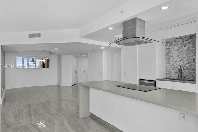 21055 Yacht Club Dr 1409, Aventura, FL 33180