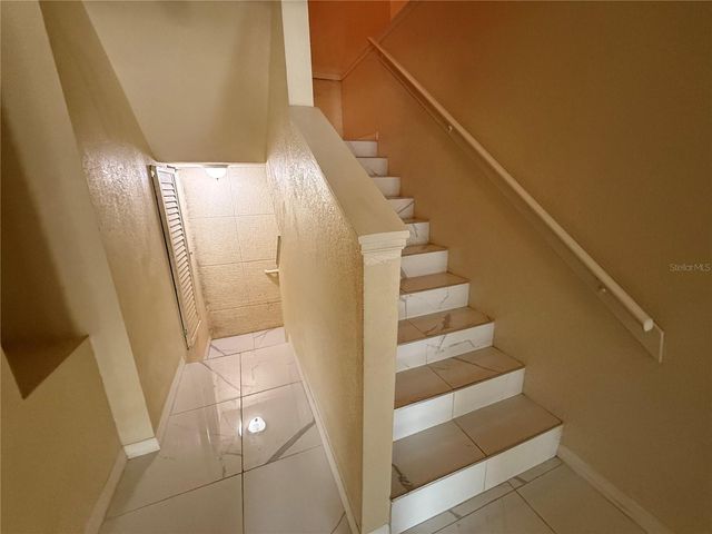 5054 SUNRIDGE PALMS DRIVE, Tampa, FL 33617