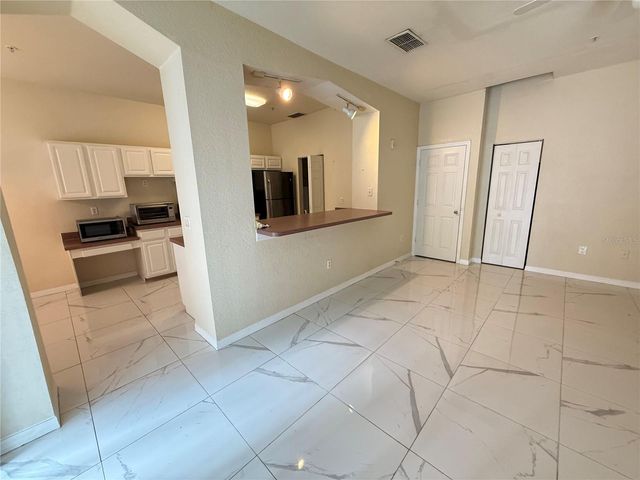 5054 SUNRIDGE PALMS DRIVE, Tampa, FL 33617