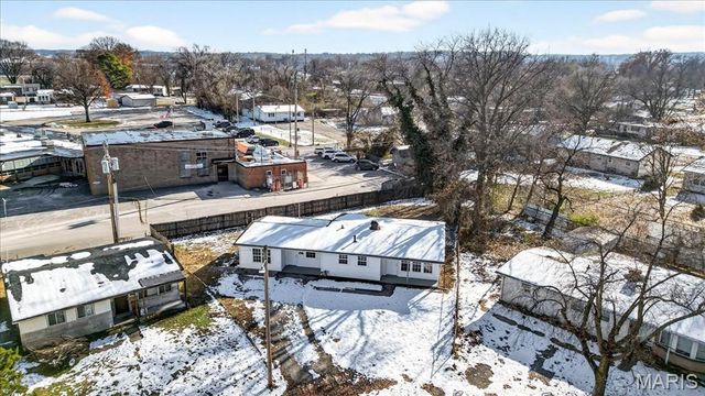 300 Saint Kevin Street, Cahokia, IL 62206