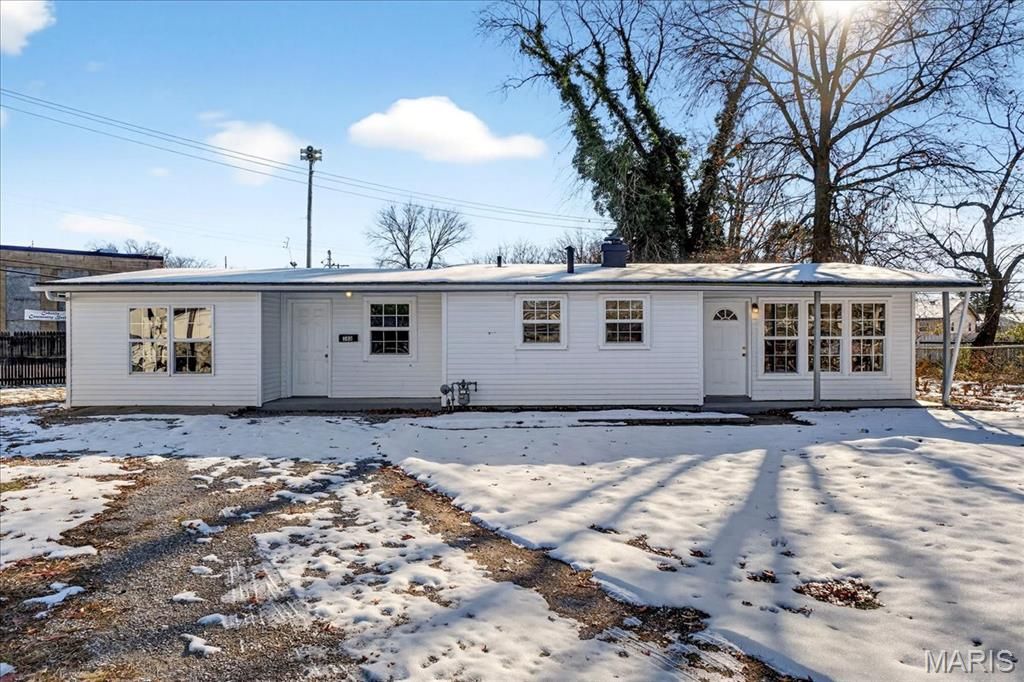 300 Saint Kevin Street, Cahokia, IL 62206