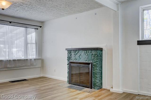 298 Oregon Street, Ypsilanti, MI 48198