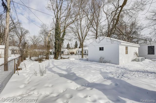 298 Oregon Street, Ypsilanti, MI 48198