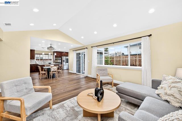 575 Bell Ave, Livermore, CA 94550