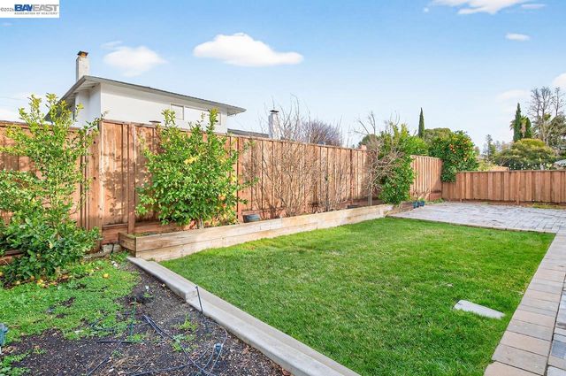 575 Bell Ave, Livermore, CA 94550