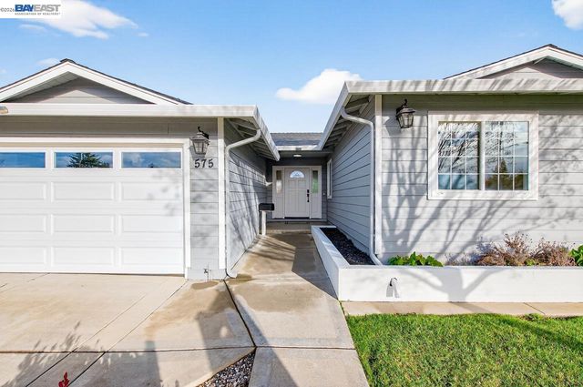 575 Bell Ave, Livermore, CA 94550