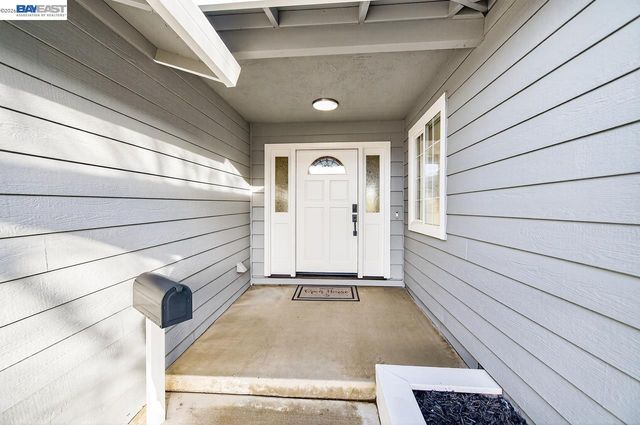 575 Bell Ave, Livermore, CA 94550