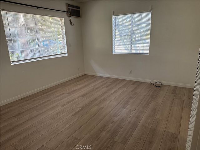 10438 Scoville, Sunland, CA 91040