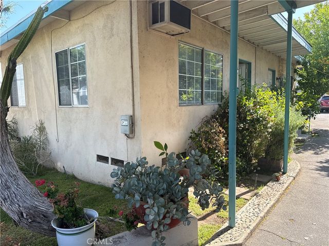 10438 Scoville, Sunland, CA 91040