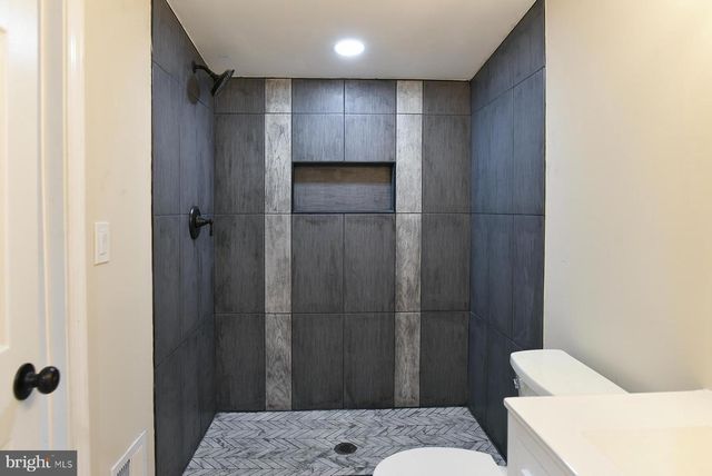 70 NOTTINGHAM RD, Hagerstown, MD 21740