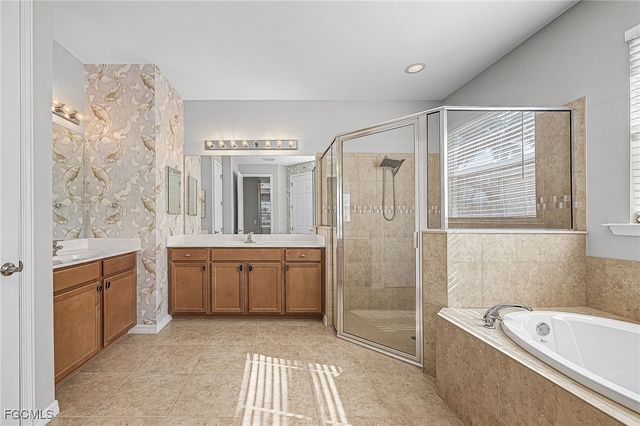 2538 Ashbury CIR, Cape Coral, FL 33991