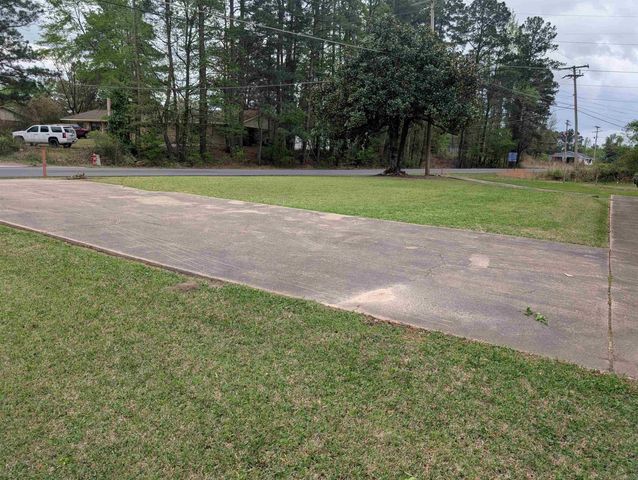 3062 Mount Holly Rd, Camden, AR 71701