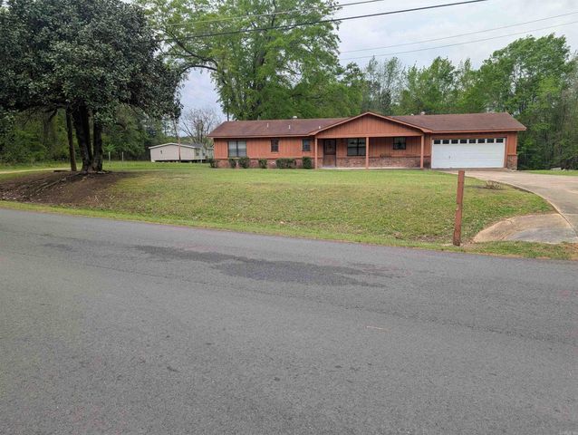 3062 Mount Holly Rd, Camden, AR 71701